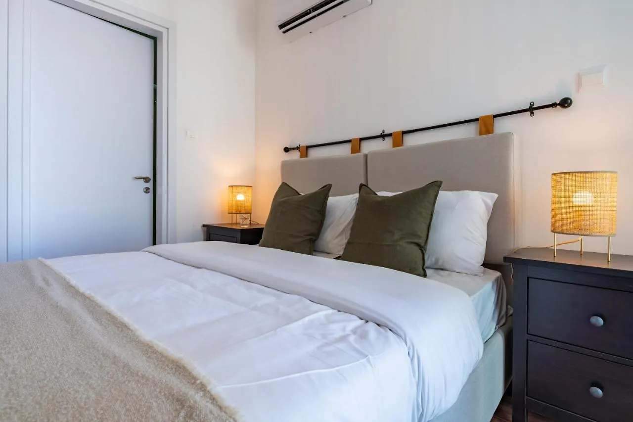 Latte'S Prime 1-Bedroom Apartment In لارنكا