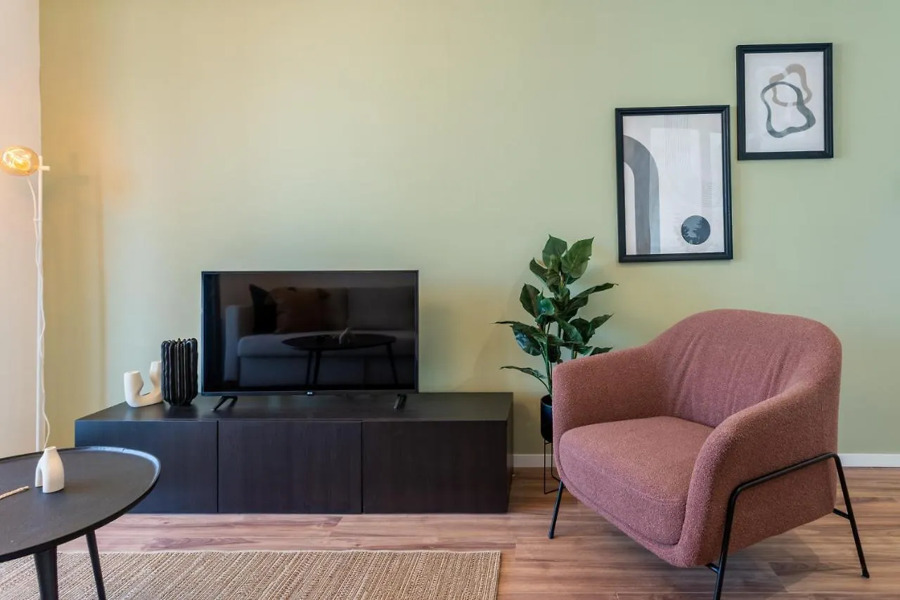 Latte'S Prime 1-Bedroom Apartment In לרנקה
