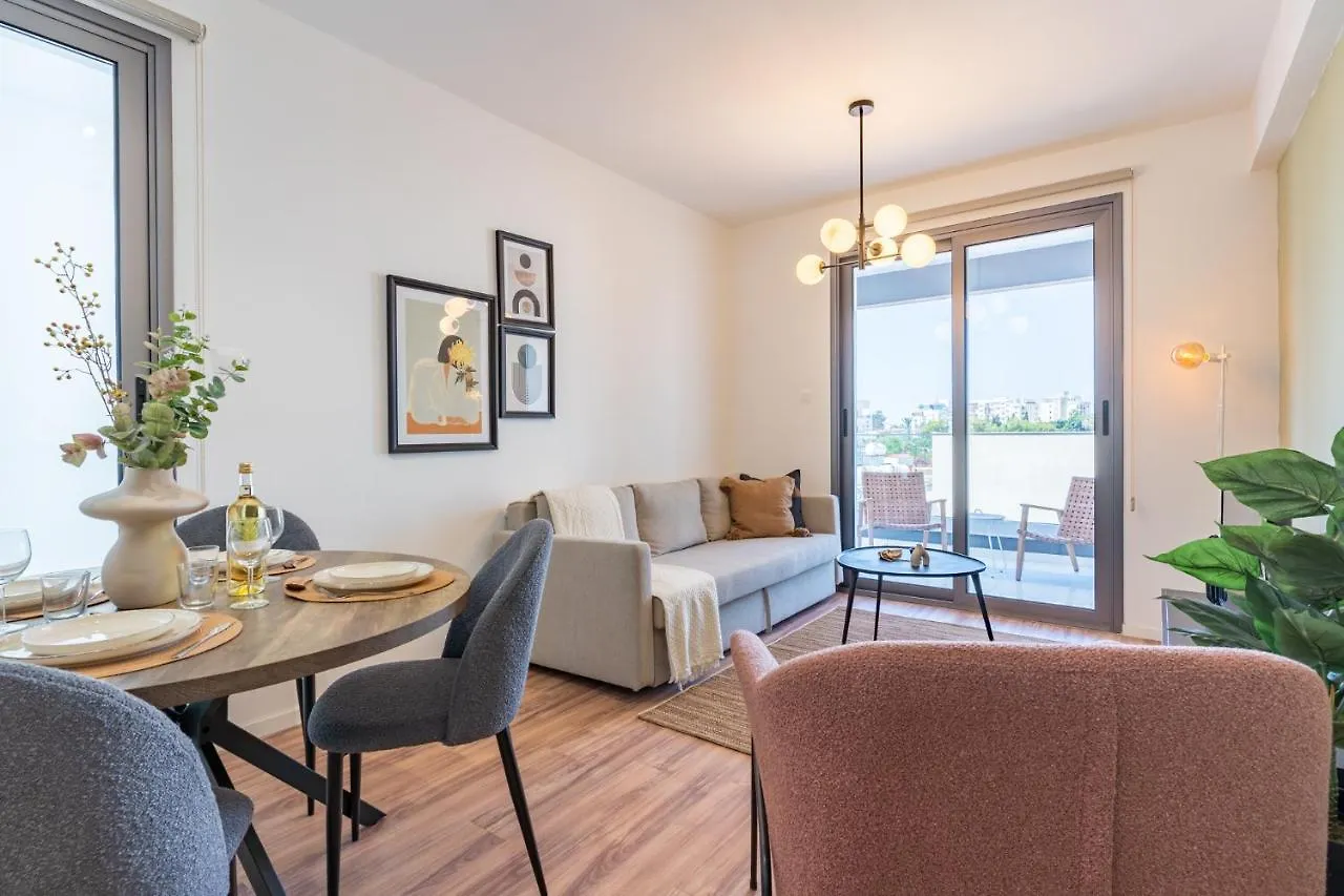 Latte'S Prime 1-Bedroom Apartment In لارنكا
